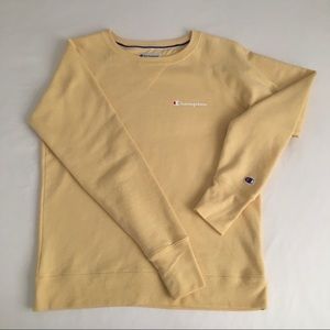 Champion crewneck - pale yellow - size small (S)